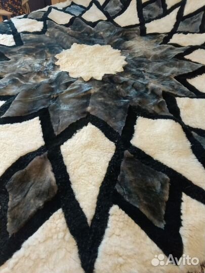 Ковер из шкуры