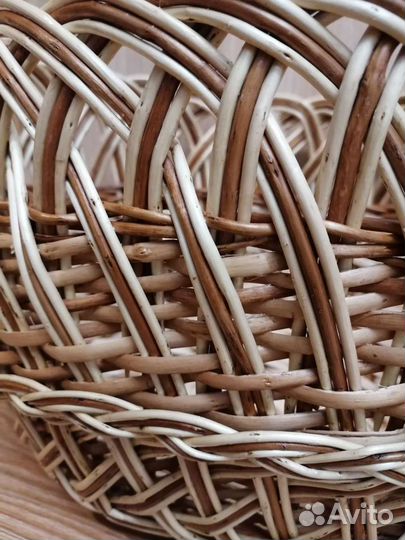 Корзина плетеная
