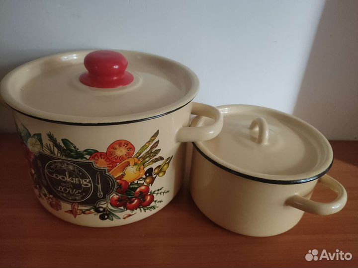 Кастрюли. 4 и 1 л. Новые