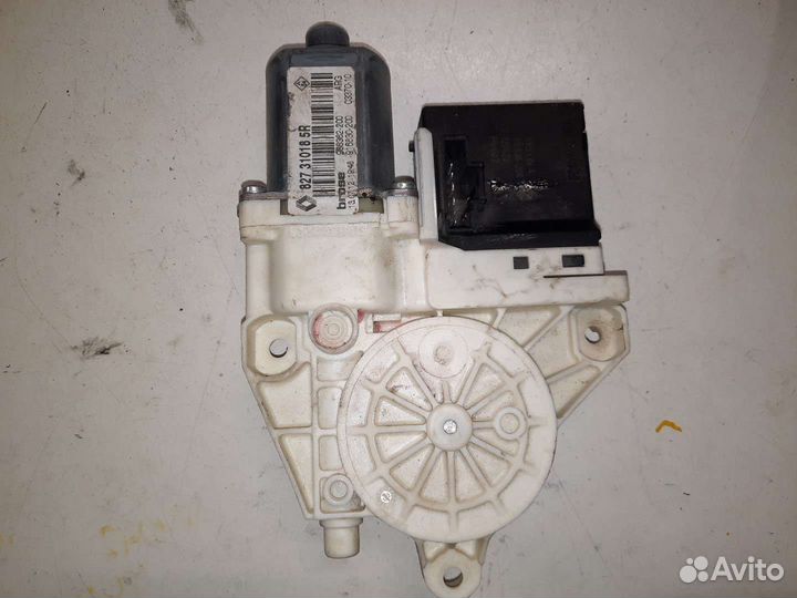 Мотор стеклоподъемника задний Renault Fluence 1