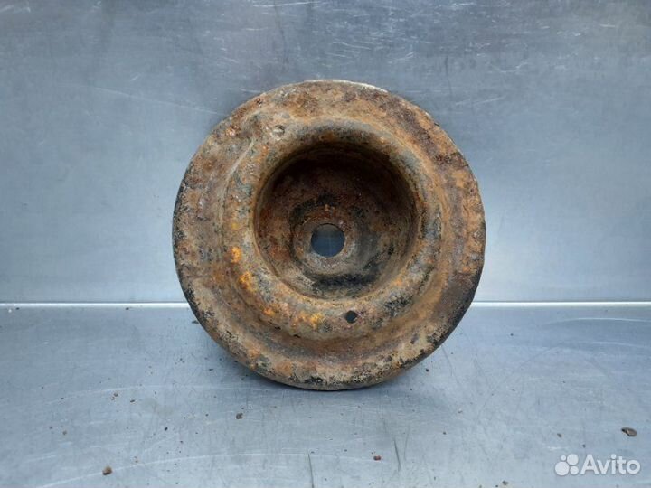 Опора передней пружины верхняя Volkswagen Passat