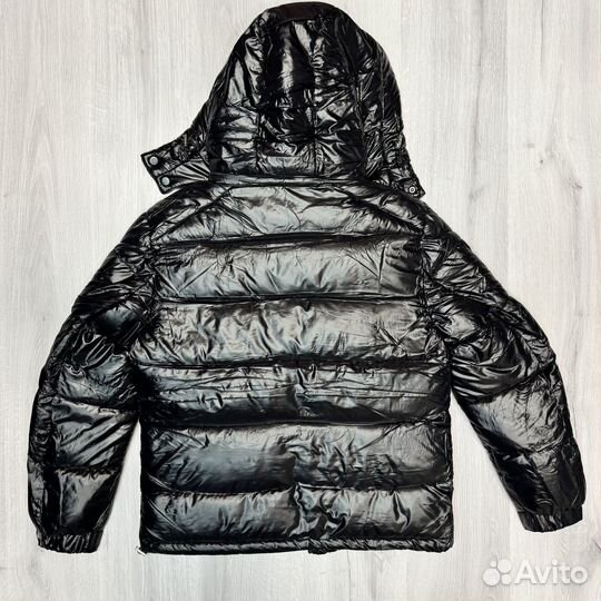 Пуховик Moncler черный