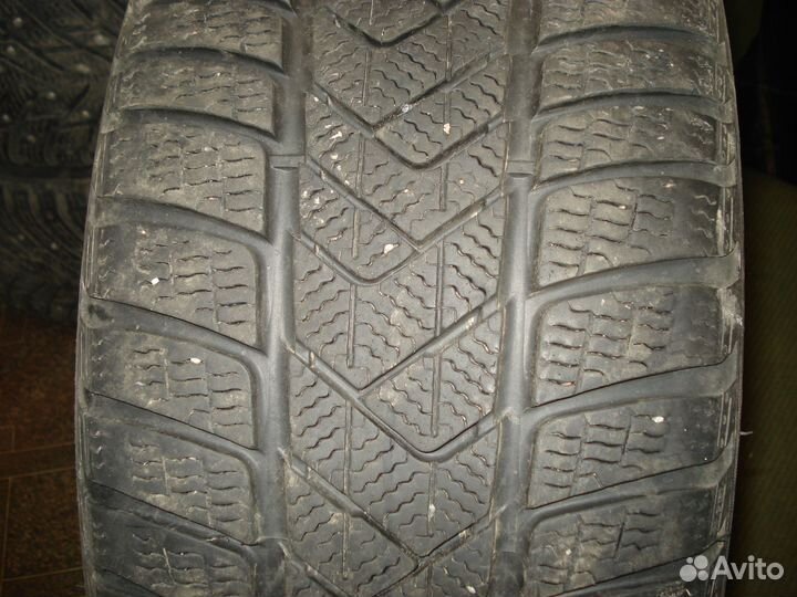 Pirelli Winter Sottozero 3 245/40 R19 98V