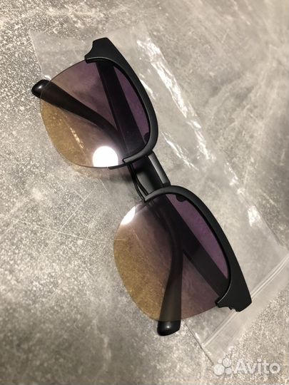 Солнечные очки женские