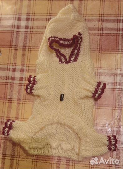 Комбинезон вязаный для собачки