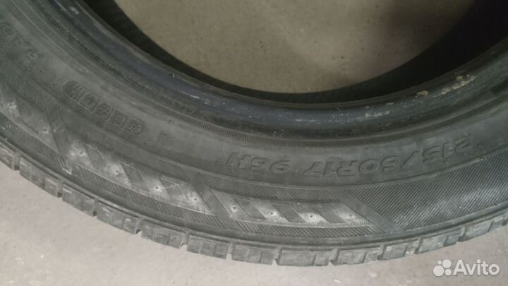Hankook Dynapro HP RA23 215/60 R17