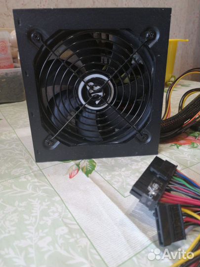 Блок питания Aerocool vp-650