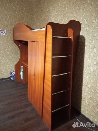 Продаю кровать чердак