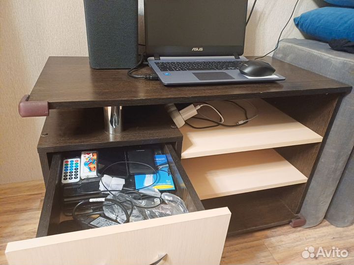 Тумба под телевизор