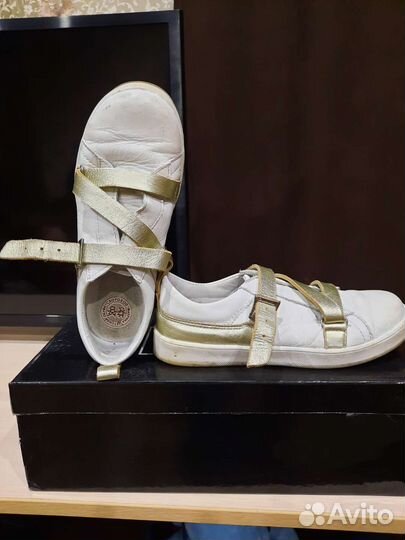 Обувь для девочки. Размер 34