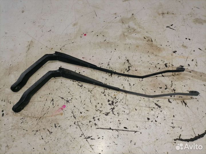 Поводки дворников Rover 800