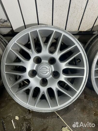 Литые диски R15 / 5x114.3/ nissan