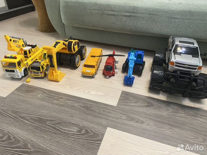 Игрушки машинки