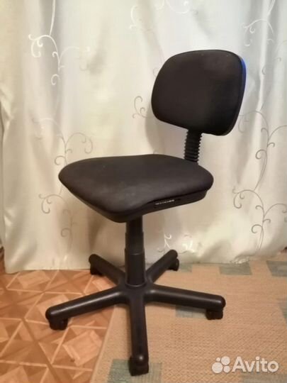 Компьютерный стул