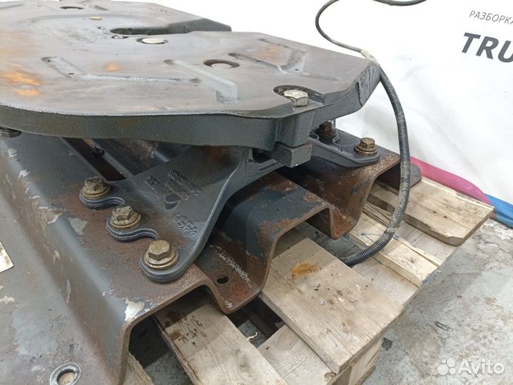 Седло SAF Holland 170 мм Iveco Stralis