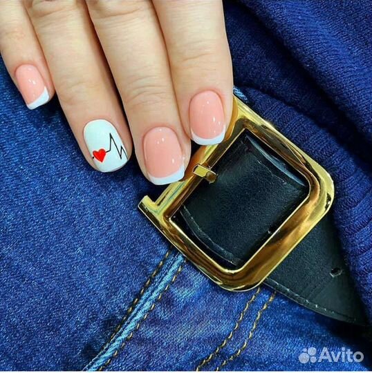 Маникюр педикюр