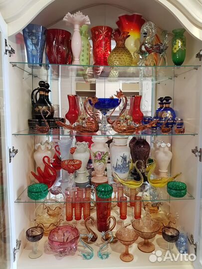 Старинный цветной хрусталь и стекло