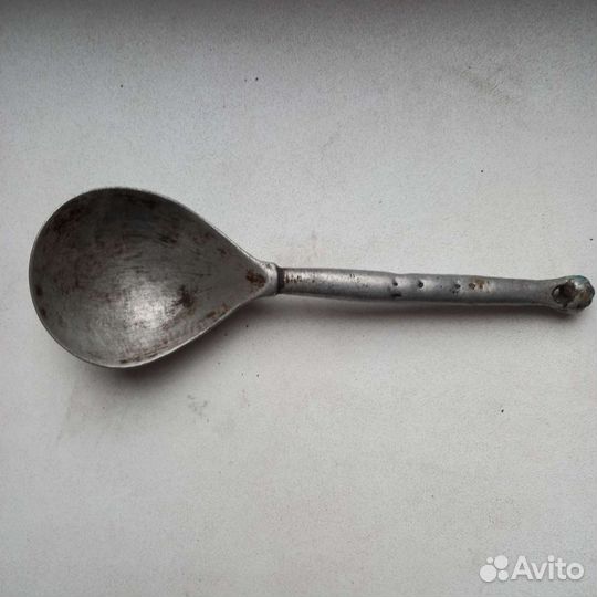 Ложка алюминиевая армейская. Ложка красный выборжец ленинград. Алюминиевая солдатская ложка 1941. Солдатские ложки. Солдатские ложки.