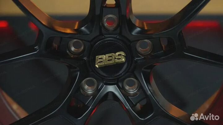 Литой диск rays R18 5x108 sv