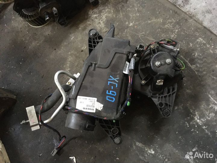 Корпус отопителя моторчик отопителя задний