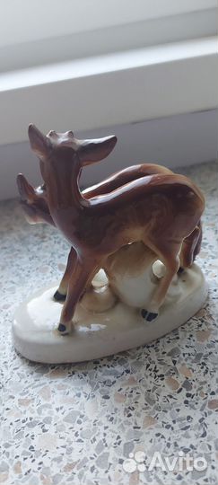 Фарфоровая статуэтка 
