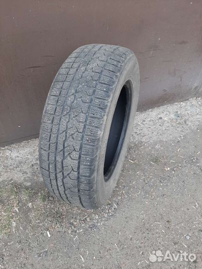 Kumho I'Zen RV Asymmetric 235/65 R17 108H