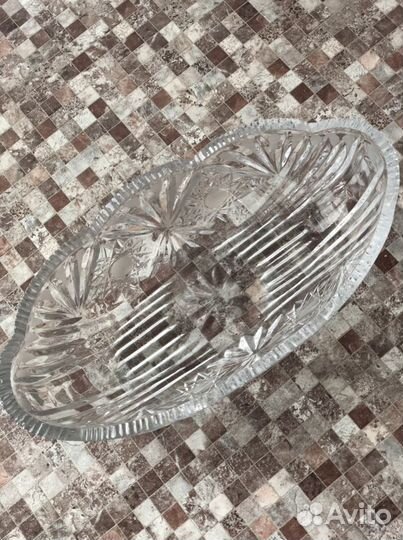 Хрустальная ваза