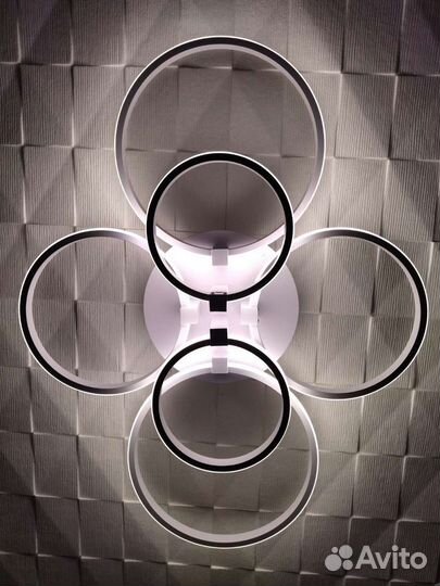 Люстра потолочная 90 Вт LED с пду белая