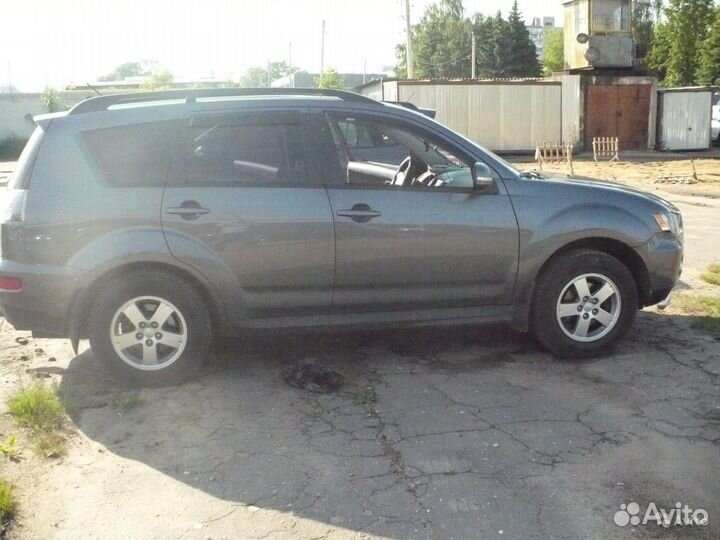 Mitsubishi Outlander 2.0 CVT, 2011, 350 000 км