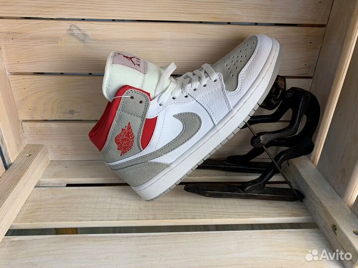 Кроссовки женские nike Air Jordan Кеды (36-40)