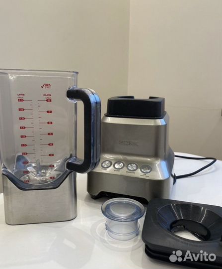 Блендер Bork b800