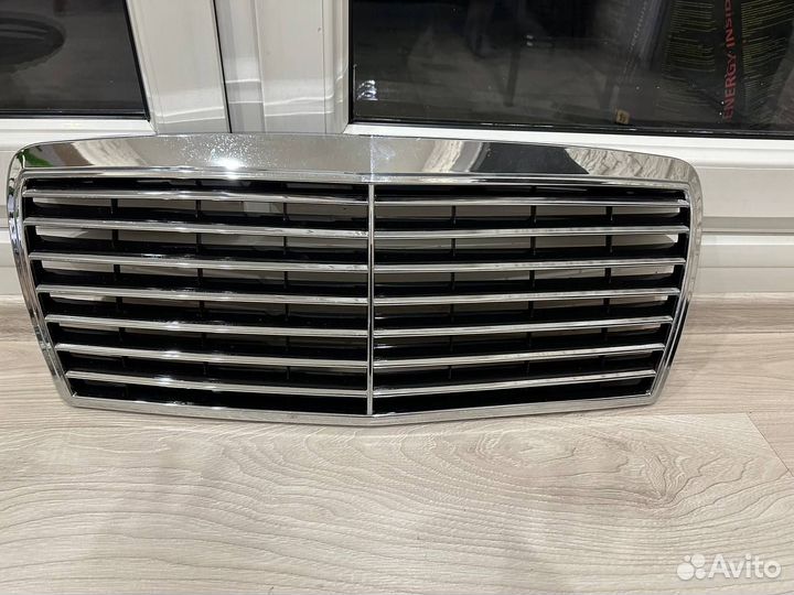 Решётка Mercedes w124 рестайлинг авангард