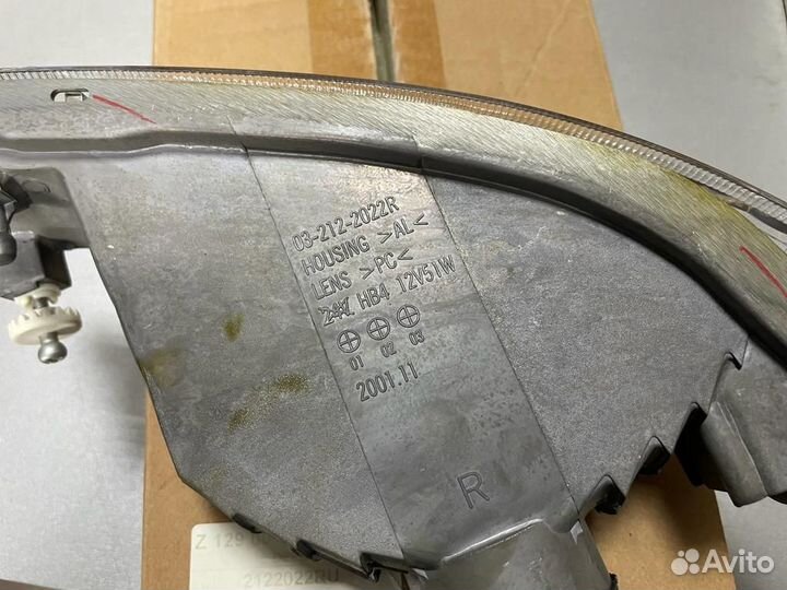 Фара противотуманная правая Toyota Corolla