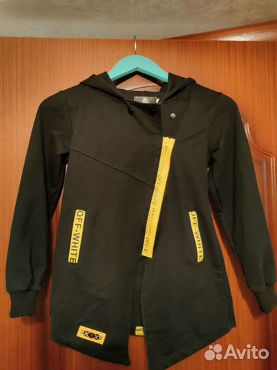 Костюм спортивный