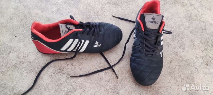 Футбольные бутсы