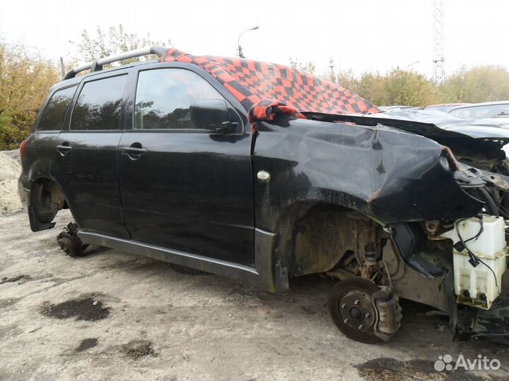 Mitsubishi Outlander, 2003