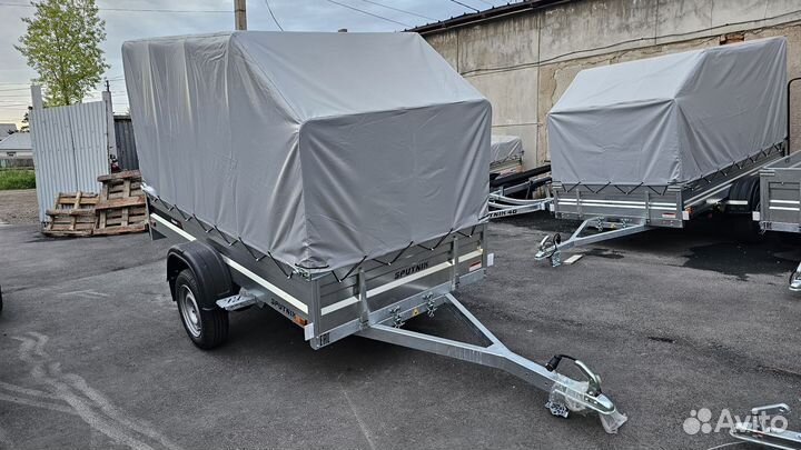 Прицеп 2.6 на 1.35 высоким тентом, подрамником