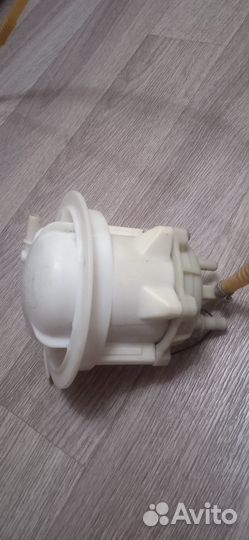 Фланец с топливным фильтром VW touareg 2002-2010