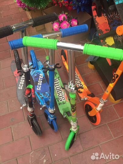 Самокат детский новый