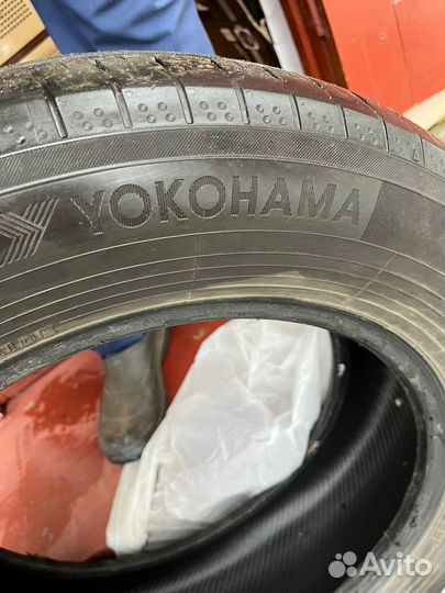 Yokohama BluEarth A34 215/65 R17 99V