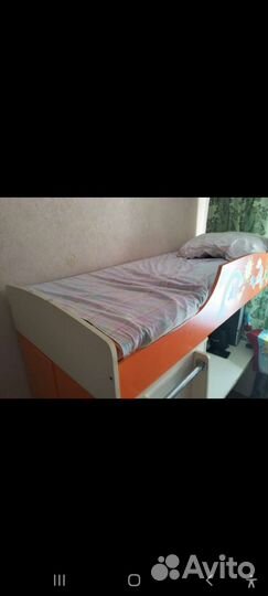 Двухъярусная кровать со шкафом и столом