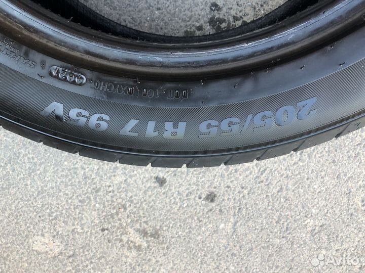 Kumho Ecsta HS52 205/55 R17