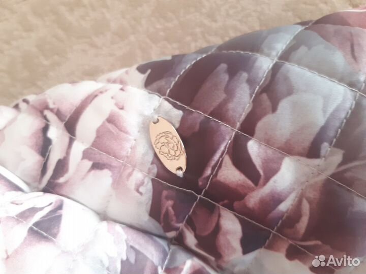 Куртка женская новая Zarina