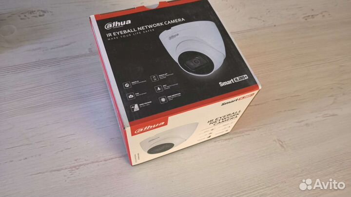 Камера видеонаблюдения купольная