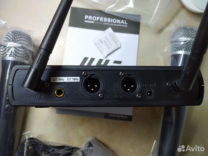 EYK E220U Двойная радиосистема с микрофонами