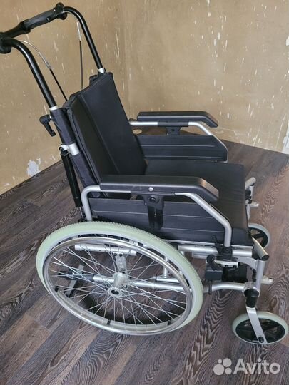 Инвалидная коляска новая