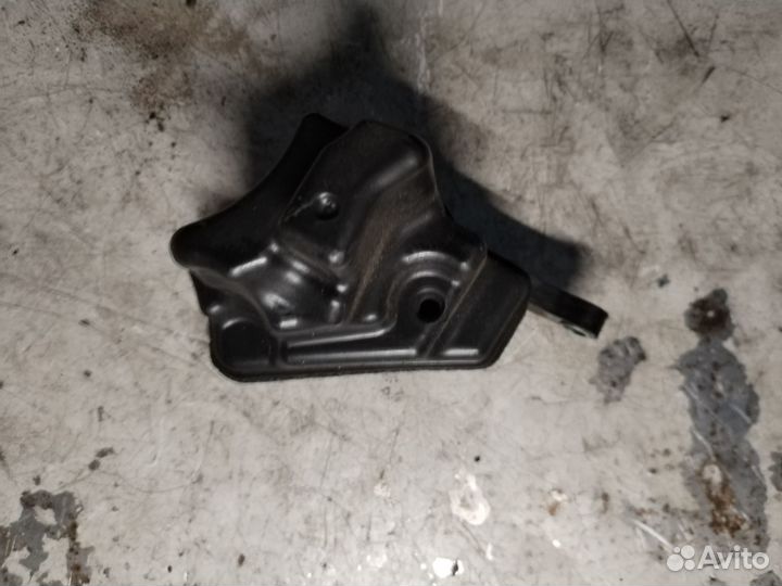 Бачок вакуумный 9X2Q9Y498AB