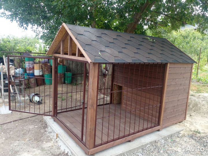 Вольер для собаки с будкой
