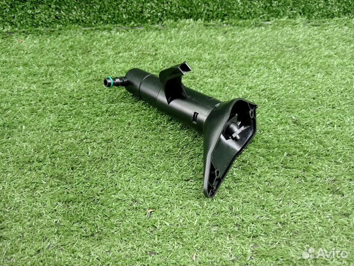 Форсунка омывателя фар VW Touareg 2011-2014г VAG