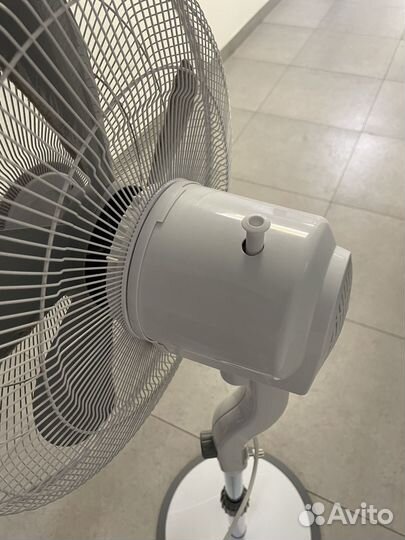 Вентилятор напольный Electrolux EFF-1003D